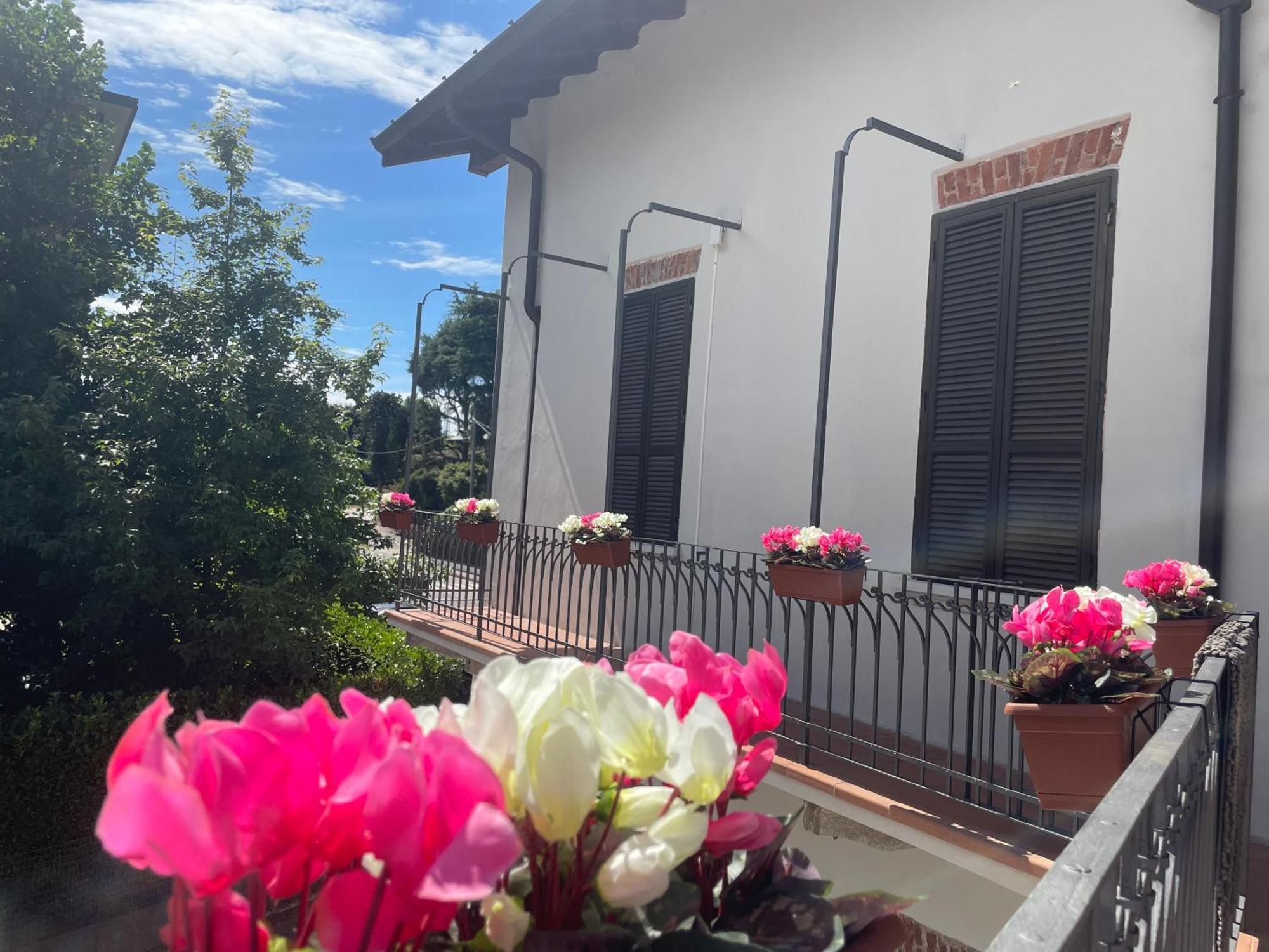 Villa Simona Malpensa Gallarate Eksteriør billede