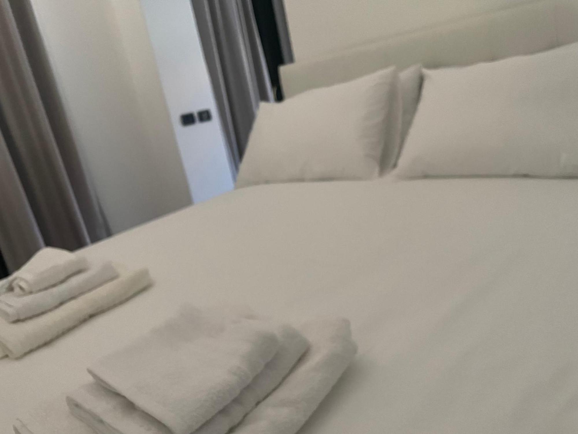 Villa Simona Malpensa Gallarate Eksteriør billede