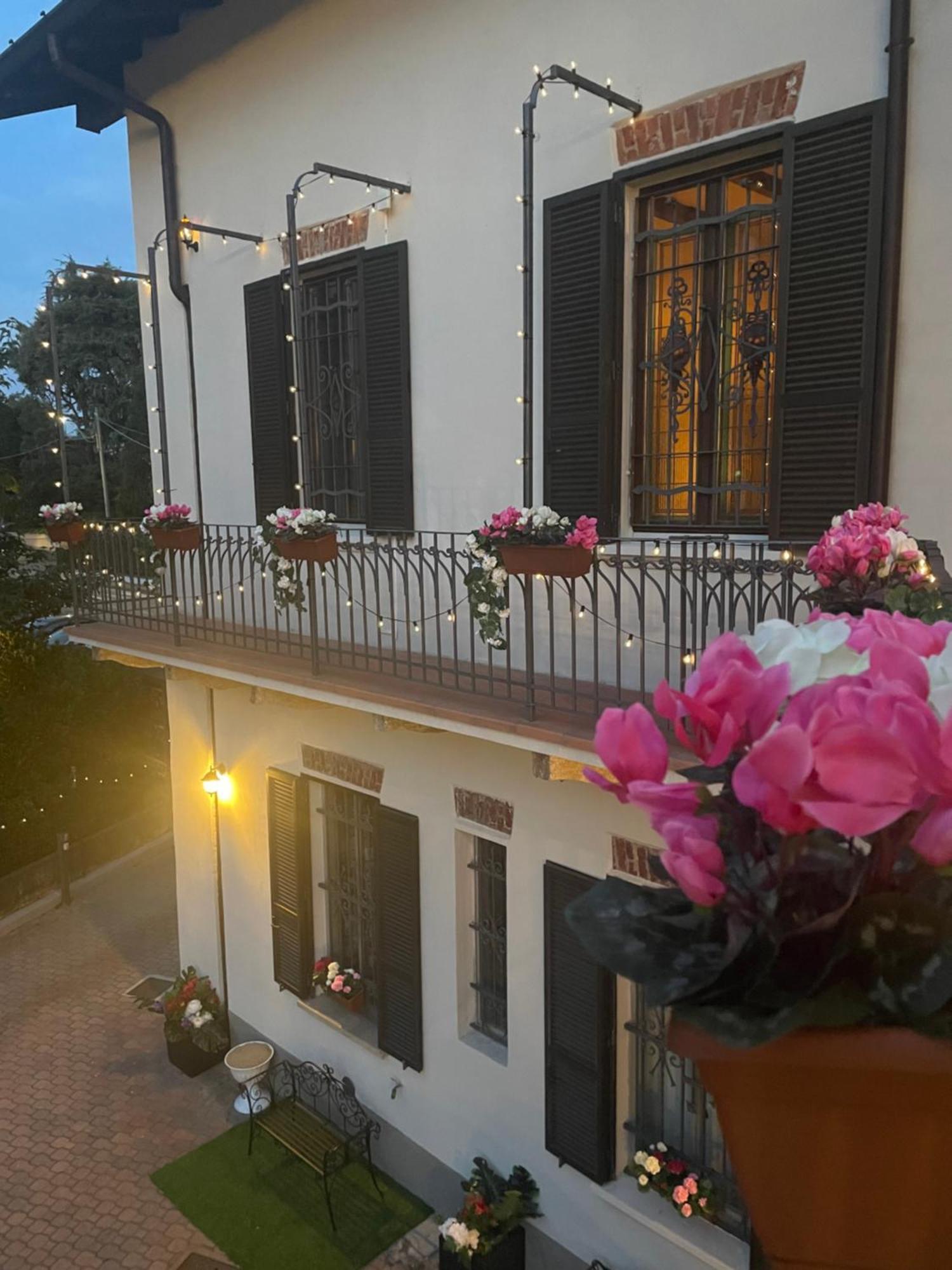 Villa Simona Malpensa Gallarate Eksteriør billede